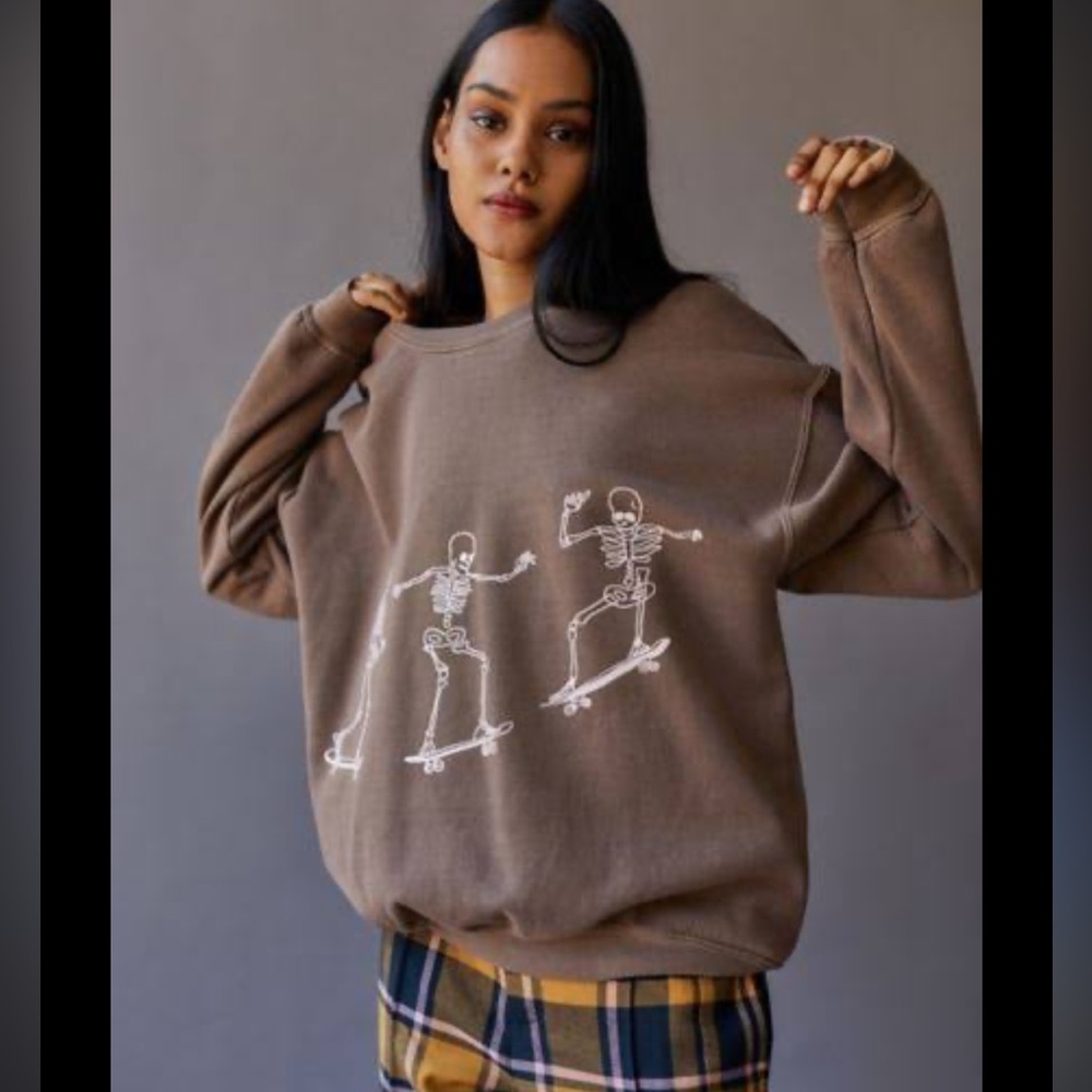 urban outfitters graphic sweatshirt S/M
